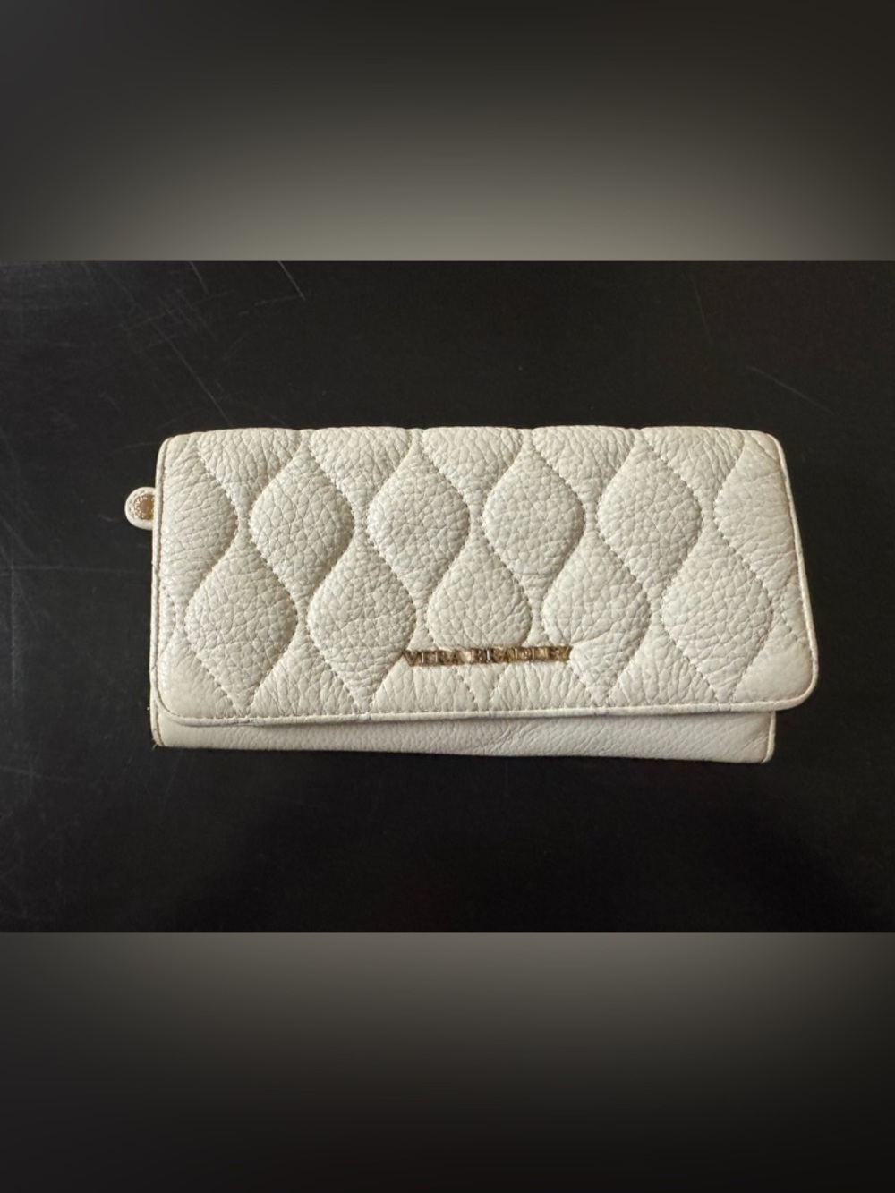 Vera Bradley Cream Quilted Pebble Leather Wallet with Gold Logo - Picture 1 of 5